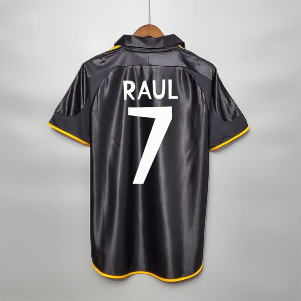 Real Madrid Away 99/00 - Image 9