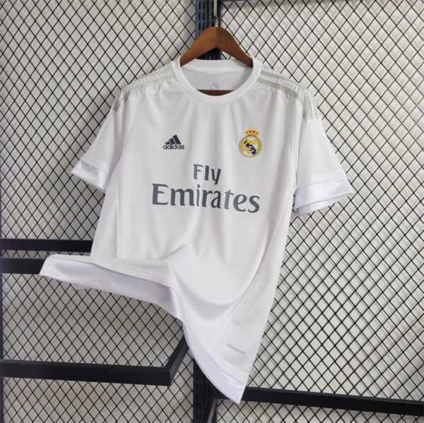 Real Madrid Home 15/16 - Image 7