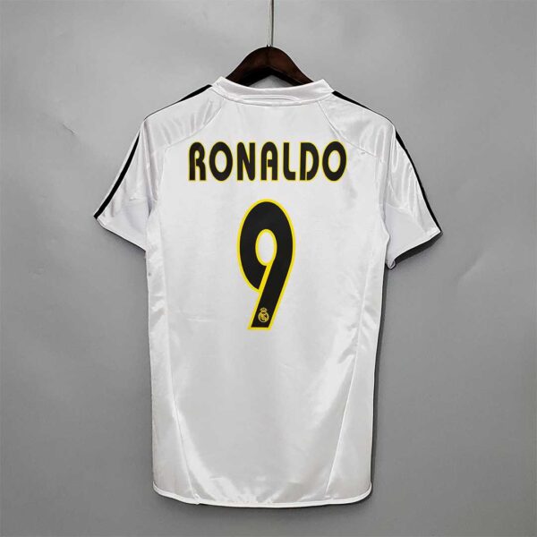 Real Madrid Home 04/05 - Image 8
