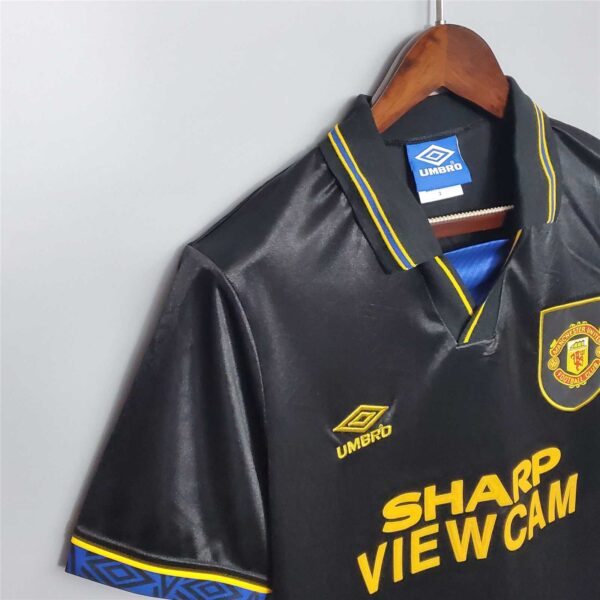 Man Utd Away 93/94 - Image 8