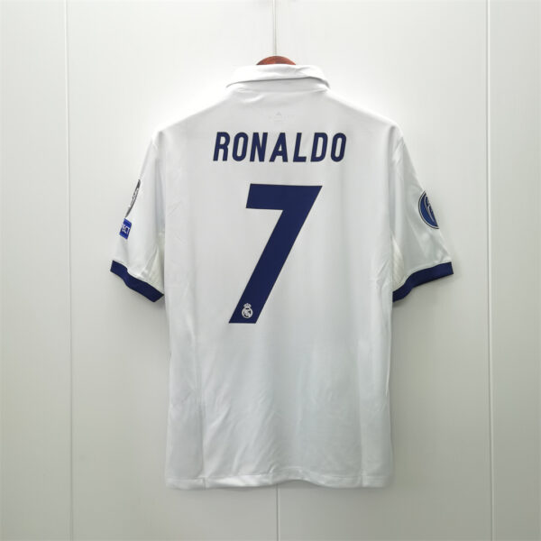 Real Madrid Home UCL 17/18 - Image 11