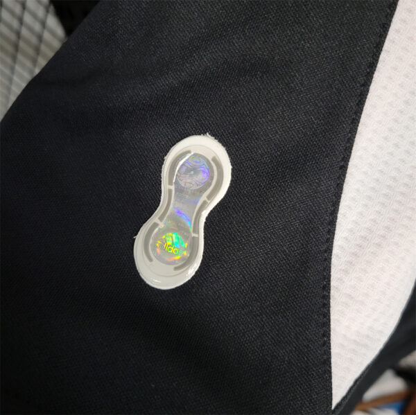 Real Madrid Away 06/07 - Long Sleeve - Image 11