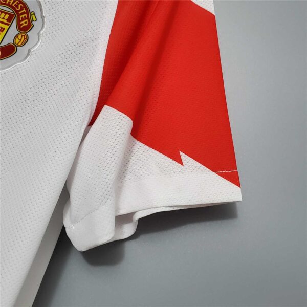 Man Utd Away UCL Final 2011 - Image 8