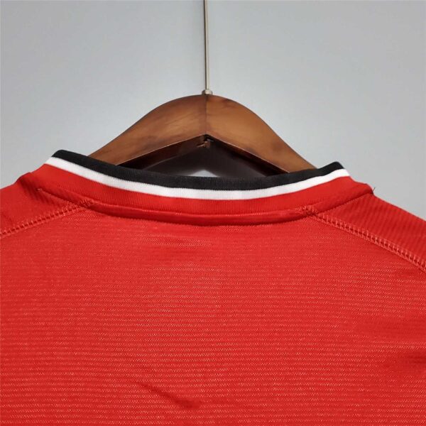 Man Utd Home 00-02 - Image 9