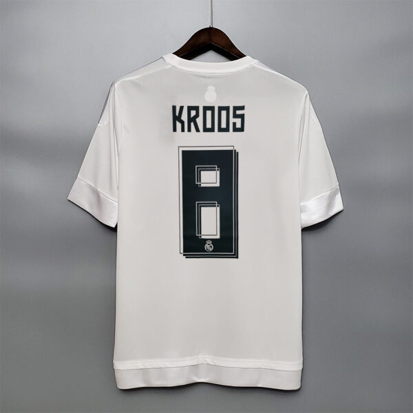 Real Madrid Home 15/16 - Image 10