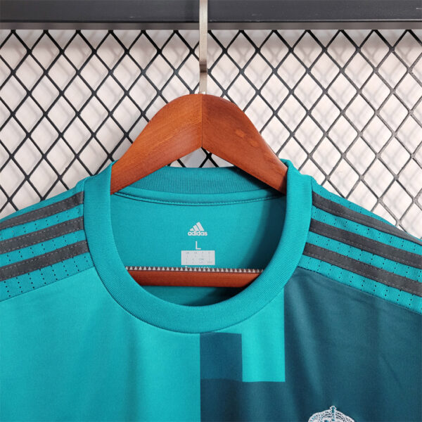 Real Madrid Third 17/18 - Image 10