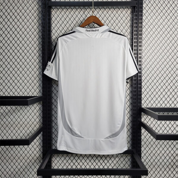 Real Madrid Home 06/07 - Image 11