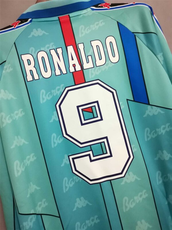 Barcelona Away 96/97 - Long Sleeve - Image 3
