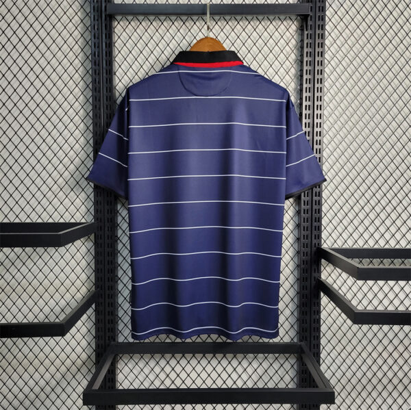 Man Utd Away 99/00 - Image 9