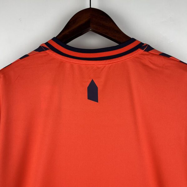 Everton Away 23/24 - Image 10