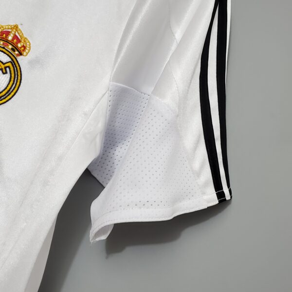 Real Madrid Home 04/05 - Image 10