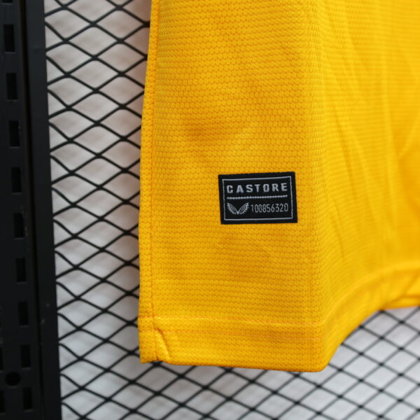 Wolves Home 23/24 - Image 4