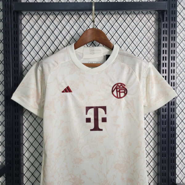 Bayern Munich Third 23/24 - Kids - Image 8