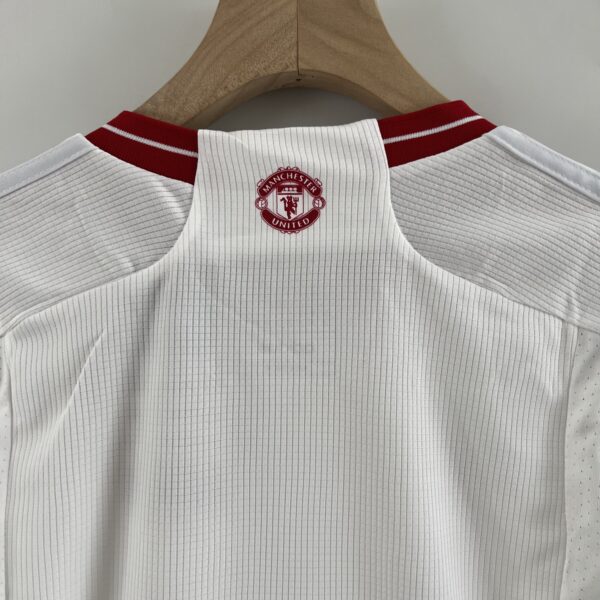 Man Utd Third 23/24 - Kids - Image 8