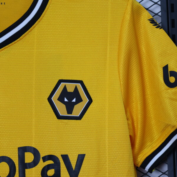 Wolves Home 23/24 - Image 8
