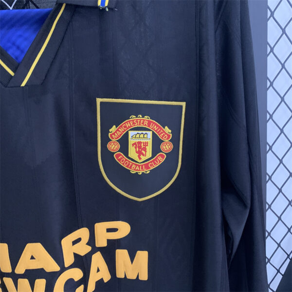 Man Utd Away 93/94 - Long Sleeve - Image 8