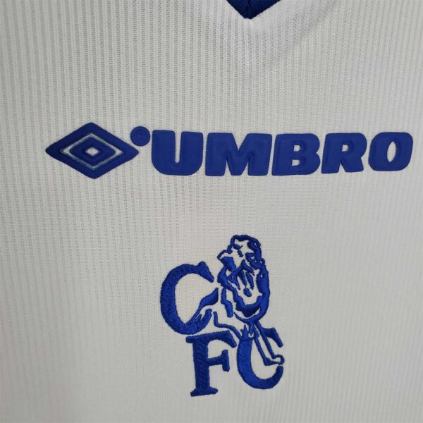 Chelsea Away 98-00 - Image 5
