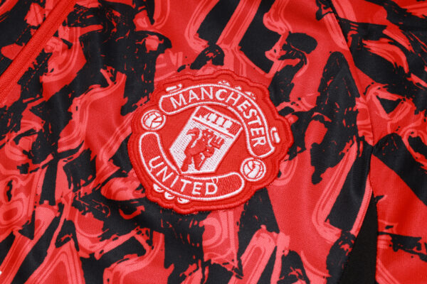 Man Utd Red/Black Half-Zip Tracksuit - Kids - Image 5