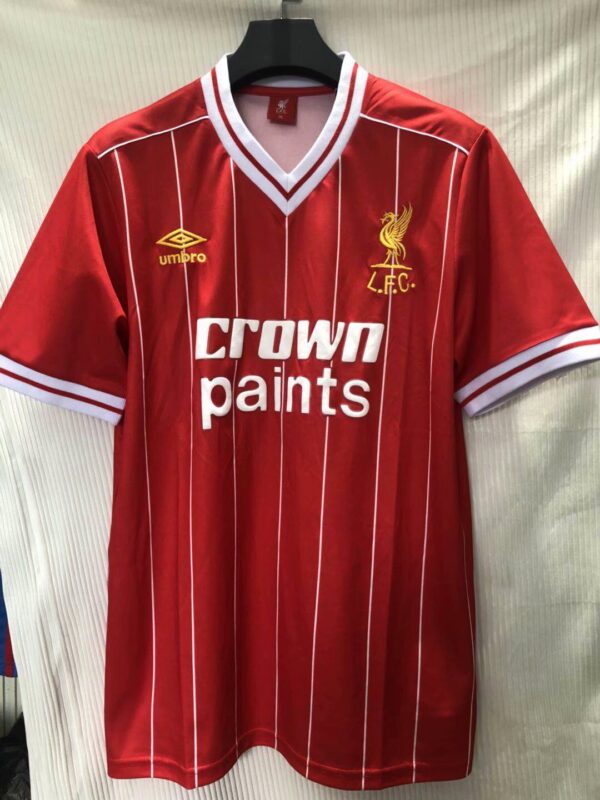 Liverpool Home 82-84