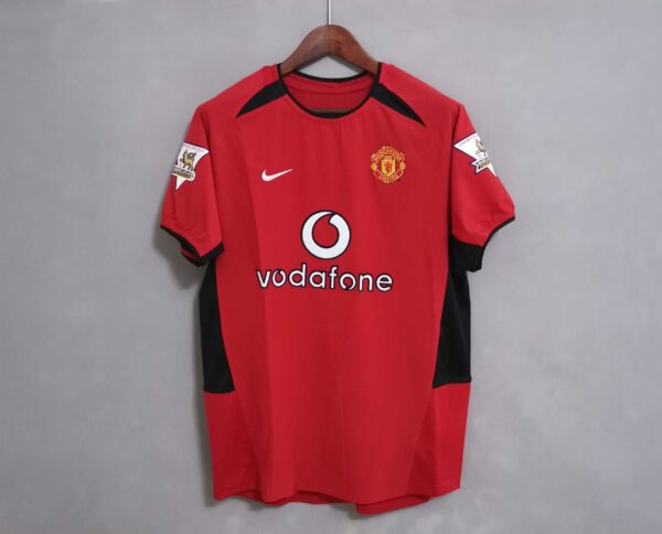 Man Utd Home 02-04 - Image 11