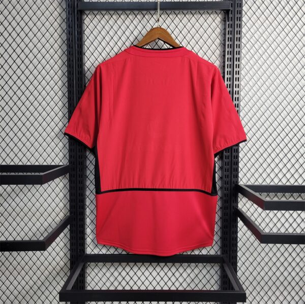 Man Utd Home 02-04 - Image 9
