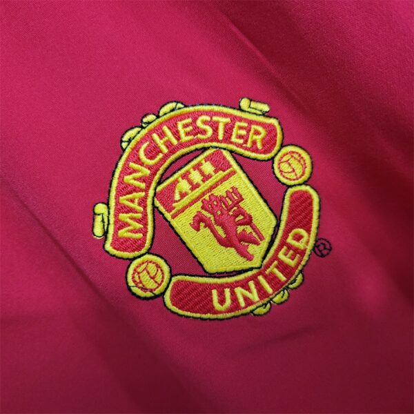 Man Utd Home 02-04 - Image 7