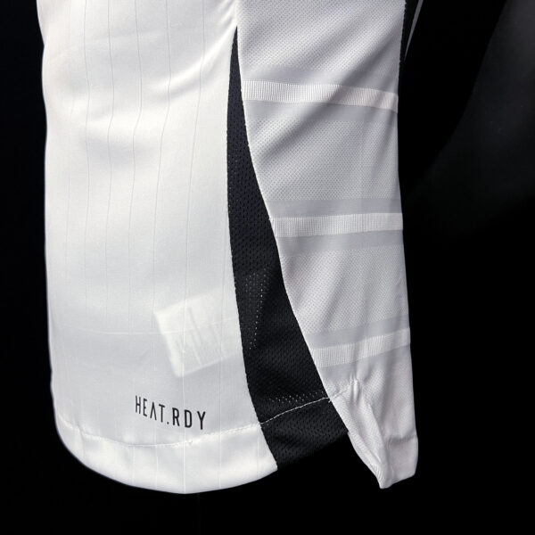 Real Madrid Home 24/25 - Player Version - Image 3