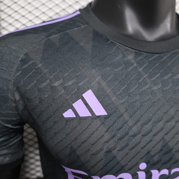 Real Madrid Special Edition Black/Purple 24/25 - Player Version - Image 5