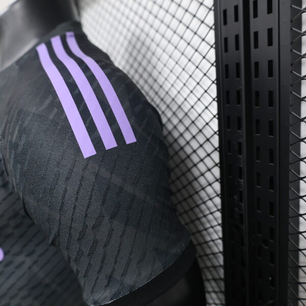 Real Madrid Special Edition Black/Purple 24/25 - Player Version - Image 6