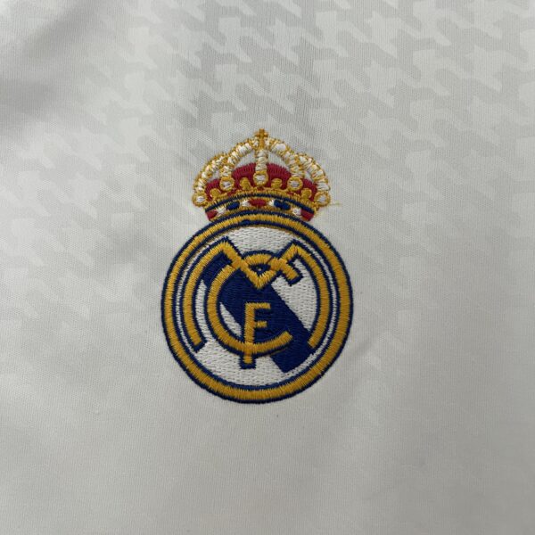 Real Madrid Home 24/25 - Image 2