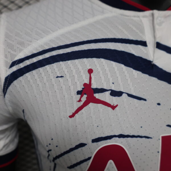 Spurs Special Edition 24/25 - Player Version - Image 6