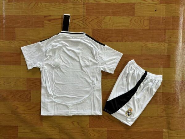 Real Madrid Home 24/25 - Kids - Image 2