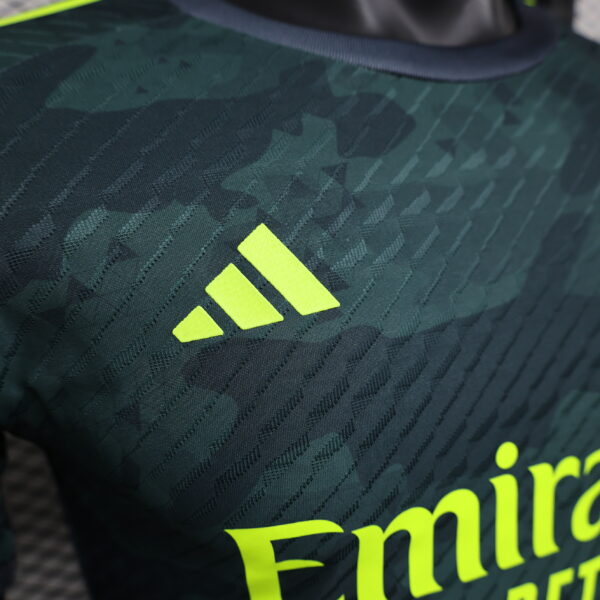 Rea Madrid Special Edition Camo 24/25 - Player Version - Image 9