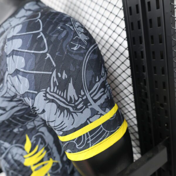 Real Madrid Dragon Grey/Yellow 24/25 - Player Version - Image 5