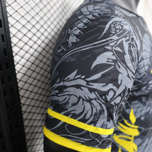 Real Madrid Dragon Grey/Yellow 24/25 - Player Version - Image 7