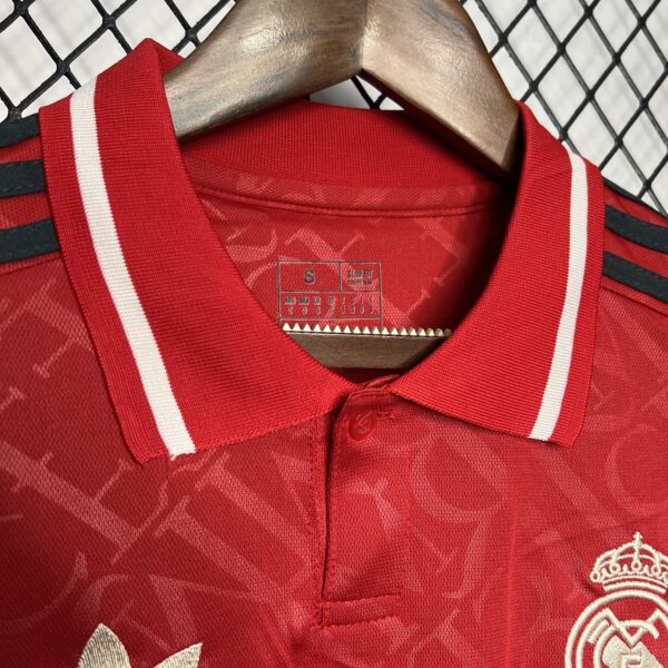 Real Madrid Goalkeeper Red 24/25 - Image 8