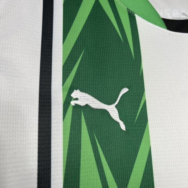 Borussia Monchengladbach Home 24/25 - Image 3