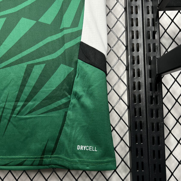 Borussia Monchengladbach Away 24/25 - Image 5