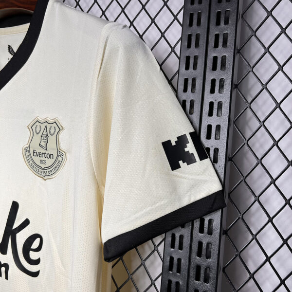 Everton Away 24/25 - Image 5