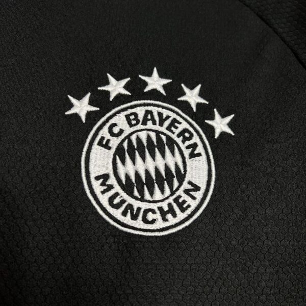 Bayern Munich Goalkeeper Black 24/25 - Image 3