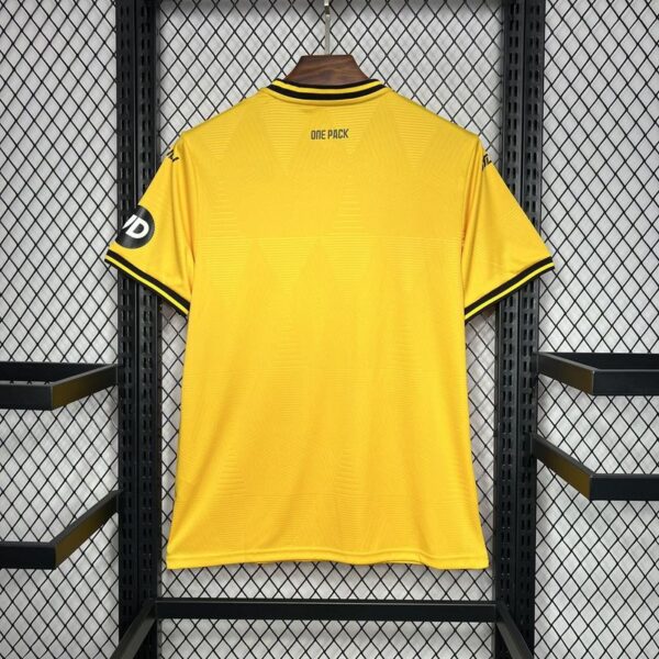 Wolves Home 24/25 - Image 2
