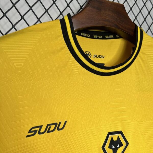 Wolves Home 24/25 - Image 4