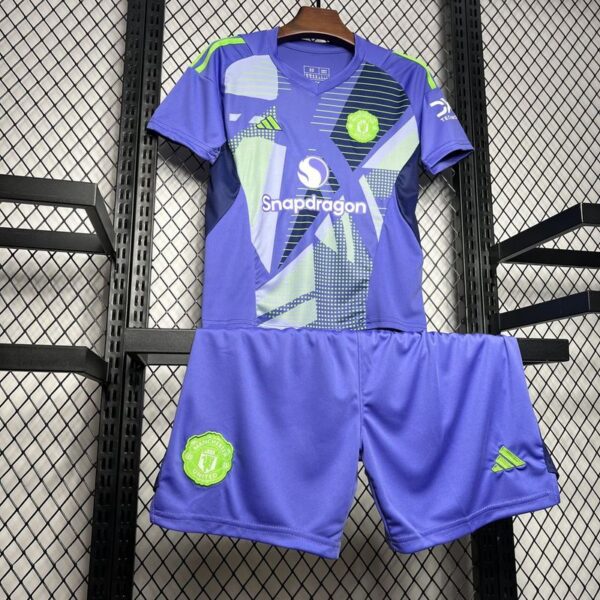 Man Utd Goalkeeper Blue 24/25 - Kids - Image 5