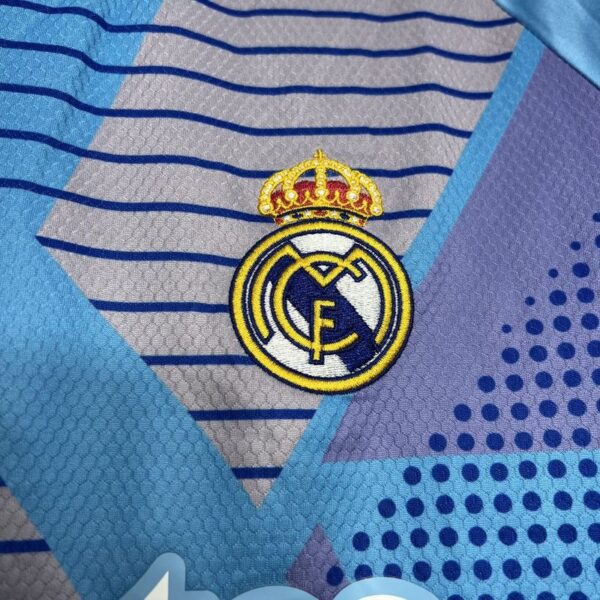 Real Madrid Goalkeeper Blue 24/25 - Image 5
